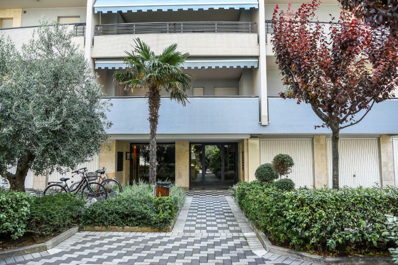 شقة Attic Aries Montesilvano Marina المظهر الخارجي الصورة