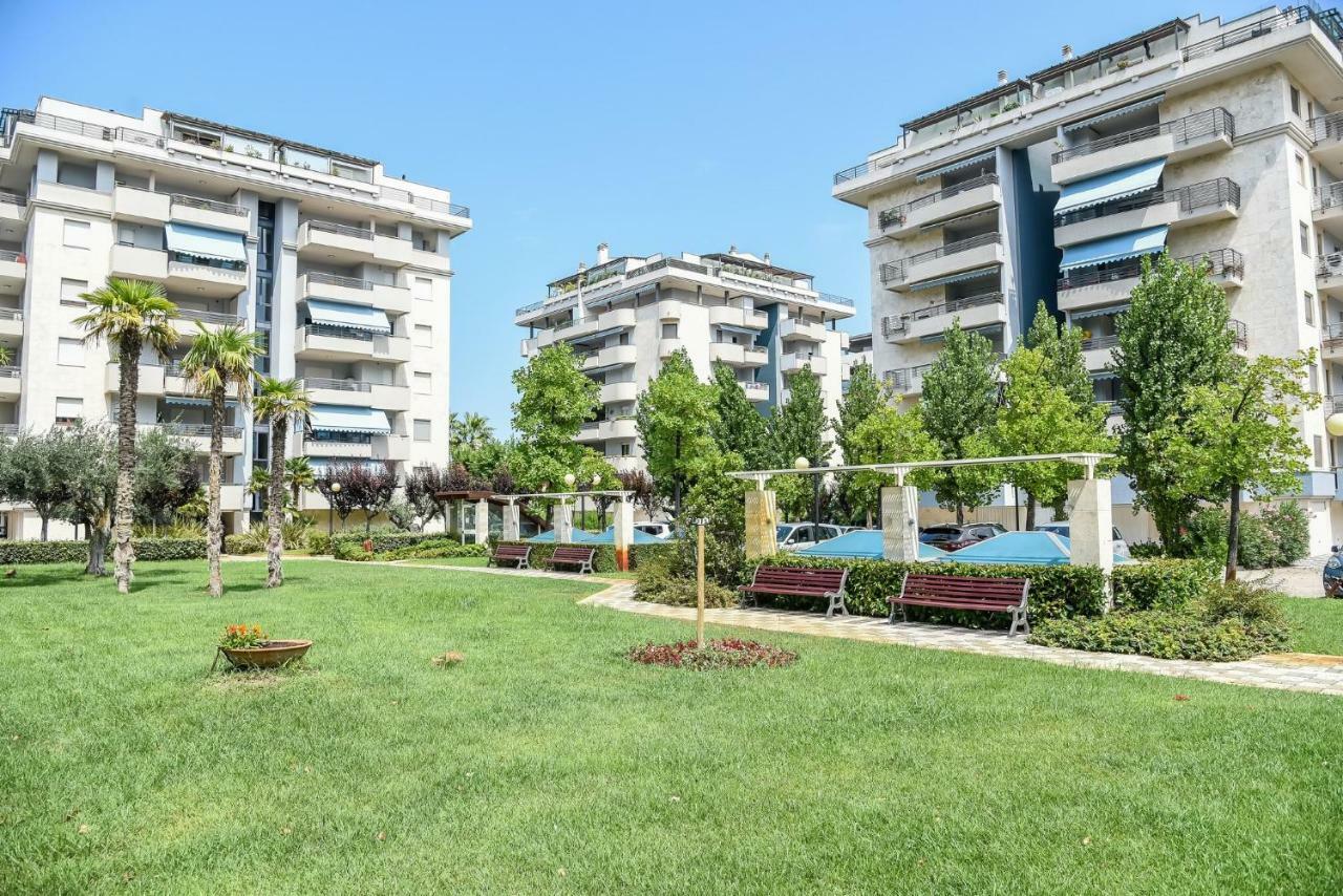 شقة Attic Aries Montesilvano Marina المظهر الخارجي الصورة
